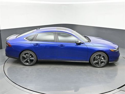 Used 2025 Honda Accord Sport image 37