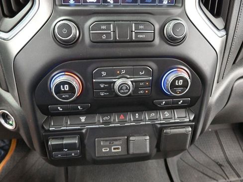 Used 2022 Chevrolet Silverado 2500 LTZ w/ Gooseneck/5TH Wheel Package AWD/4WD image 25