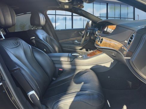Used 2016 Mercedes-Benz S 550 Sedan image 18