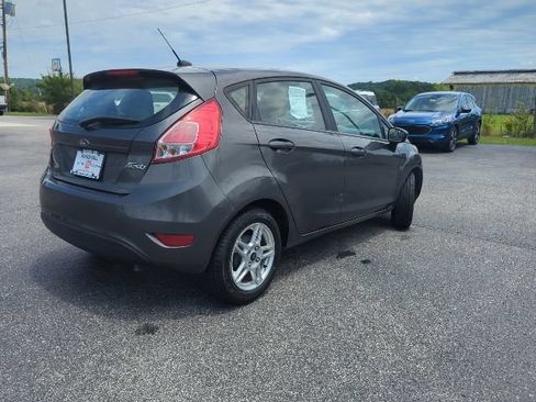 Used 2017 Ford Fiesta SE FWD image 26