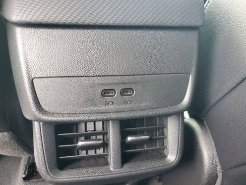 Used 2026 Chevrolet Equinox LT w/ Convenience Package II FWD image 10