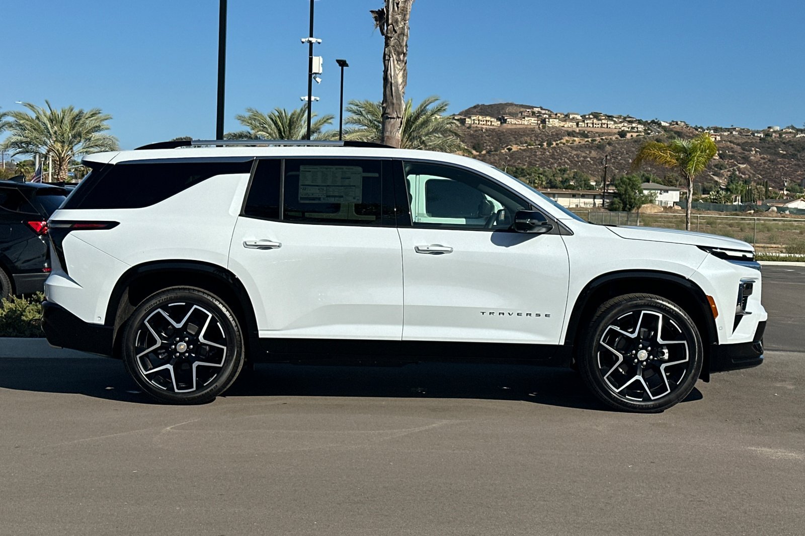 New 2026 Chevrolet Traverse High Country FWD image 3