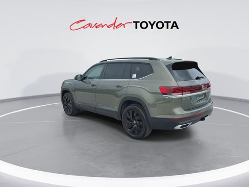 Used 2026 Volkswagen Atlas SE FWD image 6