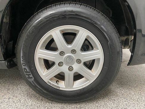 Used 2012 Chrysler Town & Country Touring image 24