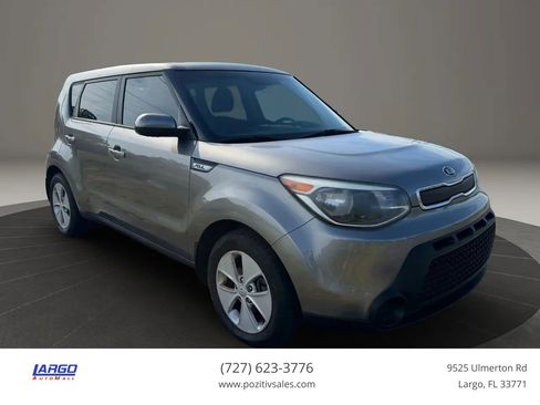 Used 2016 Kia Soul FWD image 1