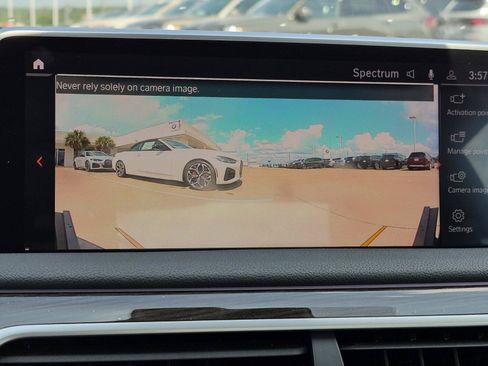 Used 2021 BMW 740i w/ Premium Package RWD image 27