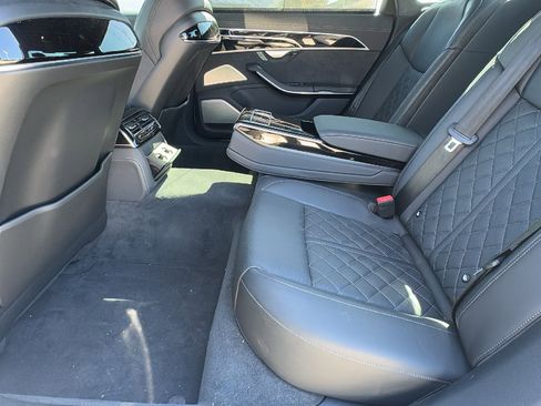 Used 2022 Audi S8 image 15
