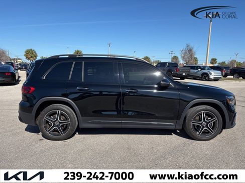 Used 2024 Mercedes-Benz GLB 250 image 7