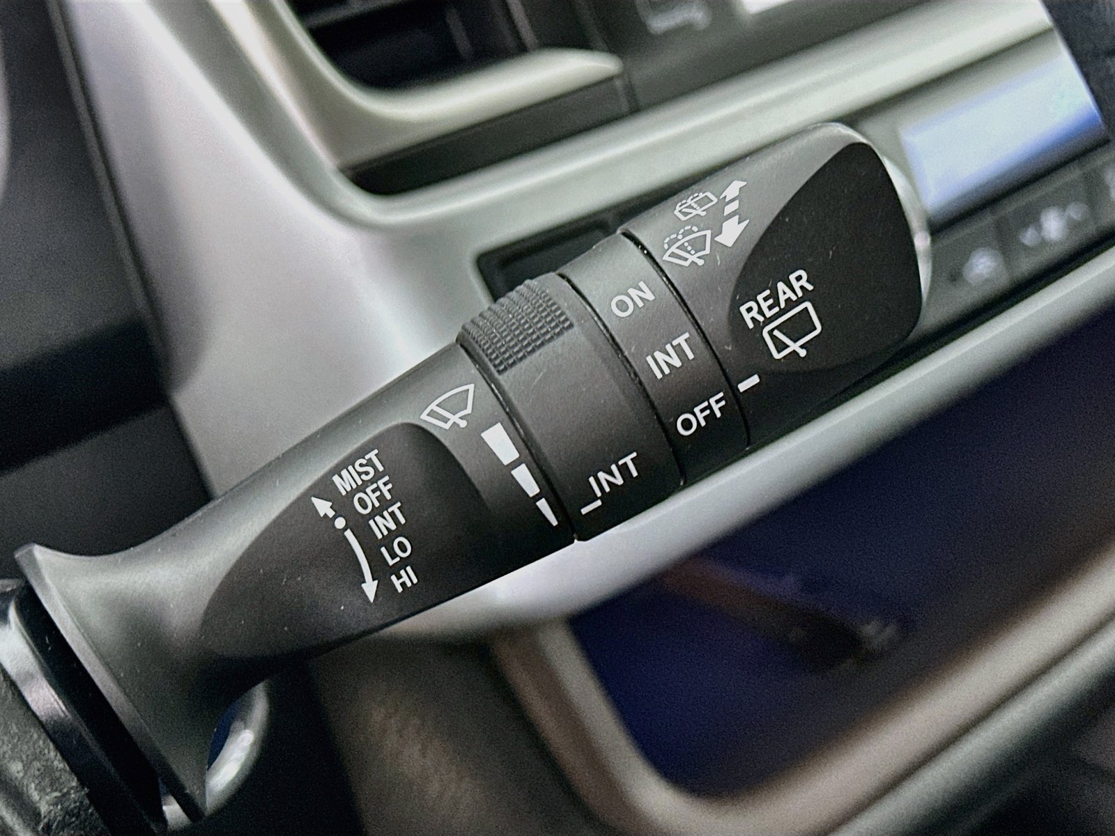 Used 2018 Toyota Highlander Limited AWD/4WD image 22