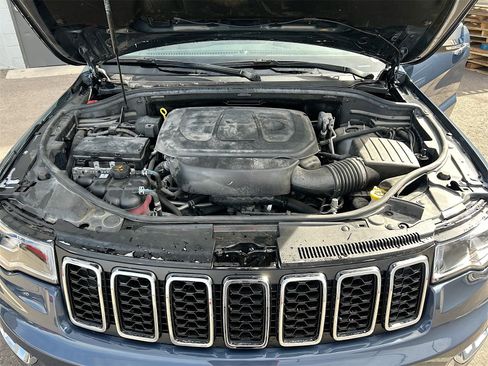 Used 2021 Jeep Grand Cherokee Limited image 31