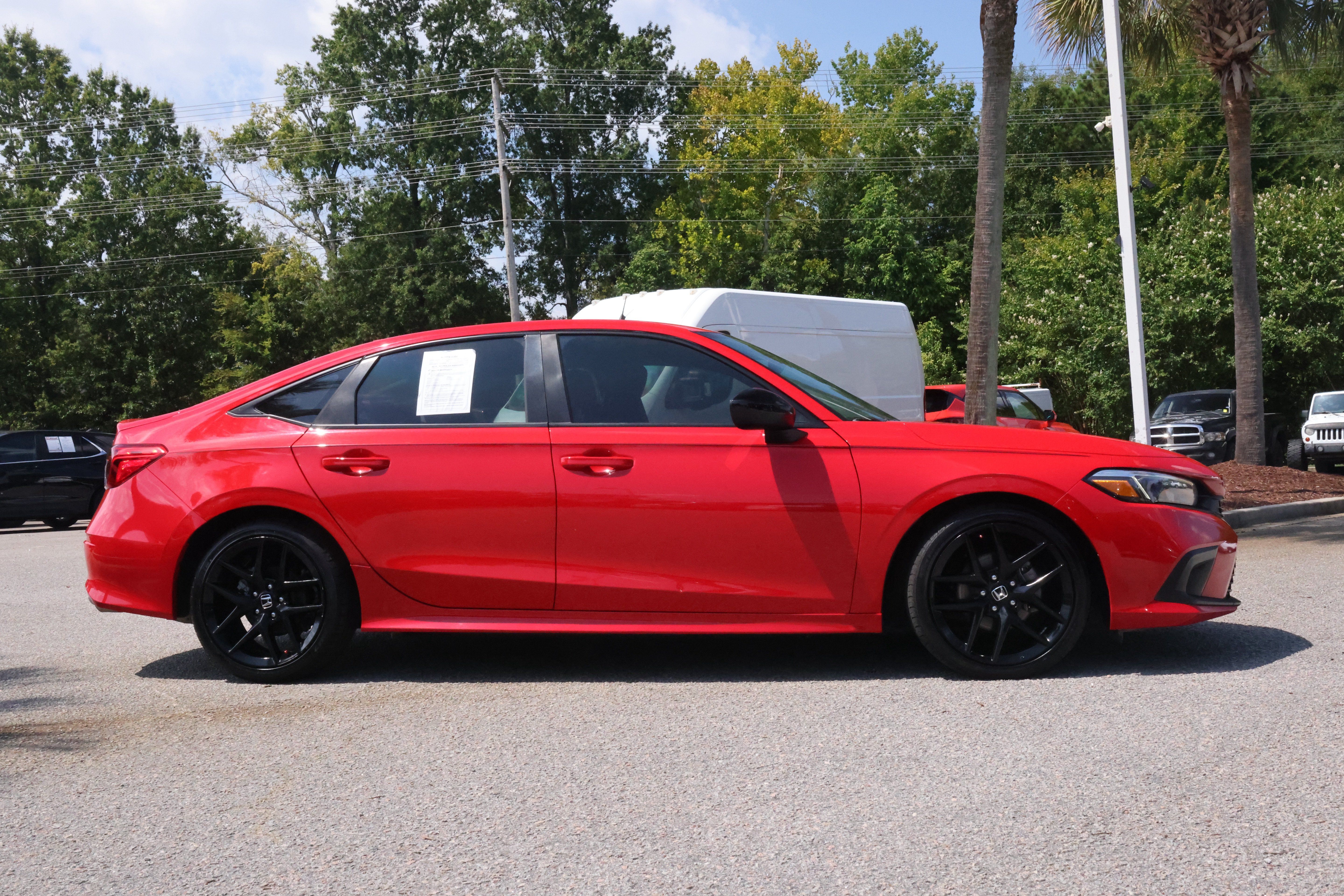 Used 2023 Honda Civic Sport image 6