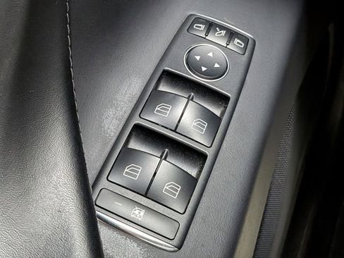 Used 2020 Tesla Model X Long Range image 20