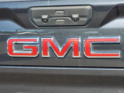 Used 2020 GMC Sierra 2500 SLT w/ SLT Premium Plus Package AWD/4WD image 11