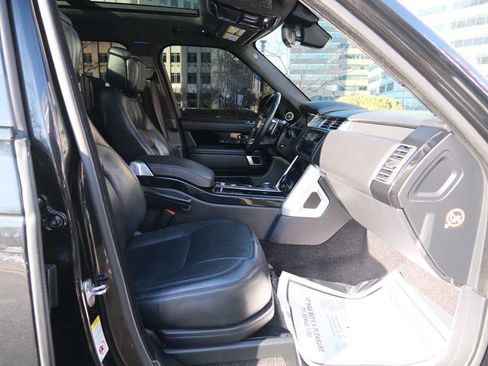 Used 2019 Land Rover Range Rover Autobiography image 42
