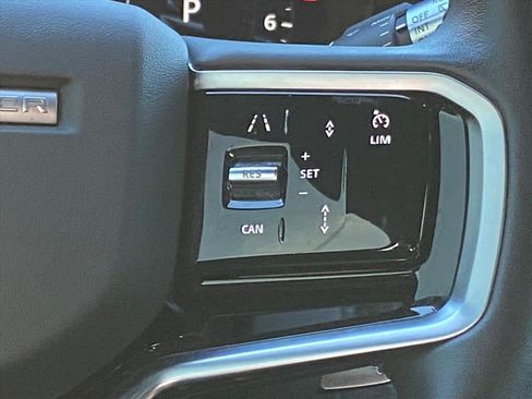 Used 2023 Land Rover Range Rover Velar R-Dynamic S image 8