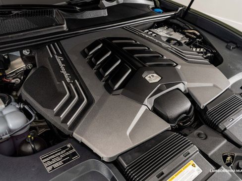 Used 2024 Lamborghini Urus Performante image 10
