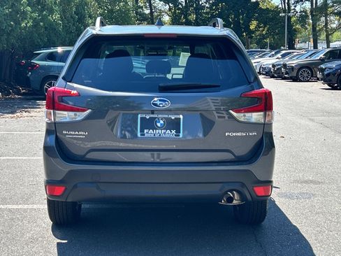 Used 2023 Subaru Forester Premium AWD/4WD image 10