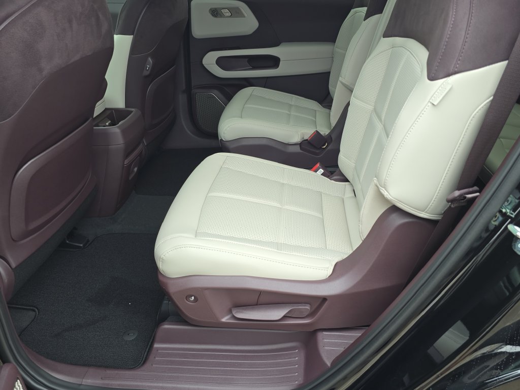 New 2027 Kia Telluride SX Prestige AWD/4WD image 17