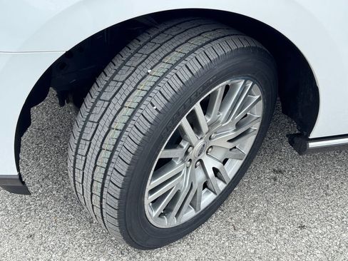 Used 2024 Ford Expedition Limited AWD/4WD image 43