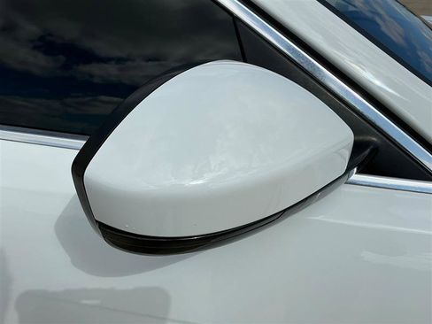 Used 2017 Jaguar F-PACE Prestige image 15