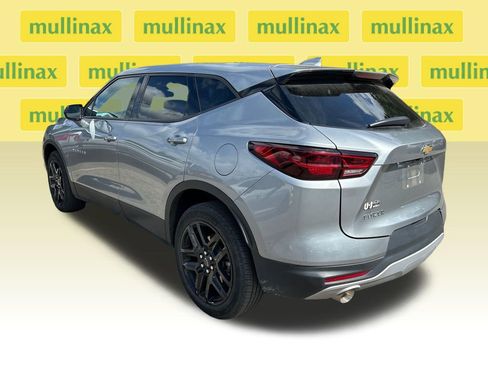 Used 2023 Chevrolet Blazer LT w/ Driver Confidence Package FWD image 3