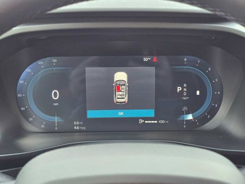 Certified 2025 Volvo XC40 B5 Plus image 25