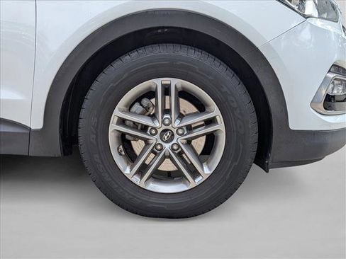 Used 2017 Hyundai Santa Fe Sport FWD image 21