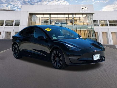 Used 2023 Tesla Model 3 Performance image 3