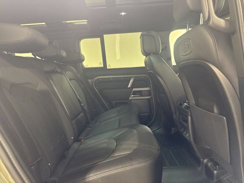 Used 2021 Land Rover Defender 110 X-Dynamic HSE AWD/4WD image 25