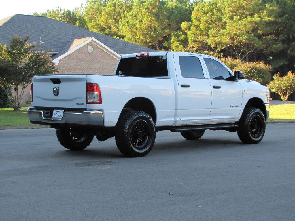 Used 2022 RAM 2500 Tradesman w/ Chrome Appearance Group AWD/4WD image 6