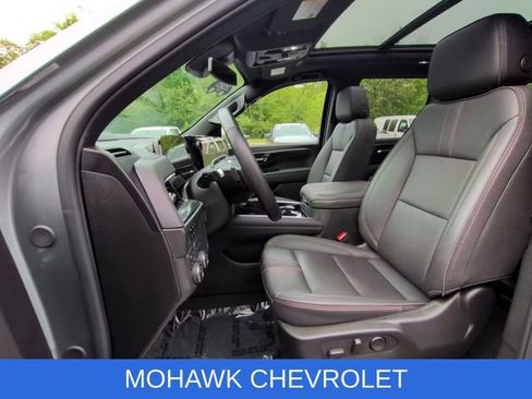Certified 2025 Chevrolet Tahoe RST w/ Comfort Package AWD/4WD image 21