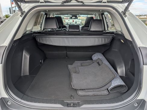 Used 2025 Toyota RAV4 XLE Premium image 9