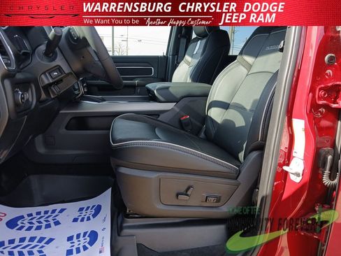 New 2026 RAM 2500 Laramie AWD/4WD image 12