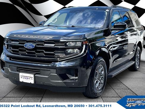 Used 2025 Ford Expedition Active RWD image 1