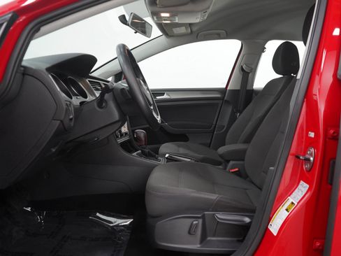Used 2016 Volkswagen Golf S FWD image 21