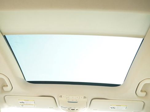 Used 2019 Mercedes-Benz GLC 300 image 18