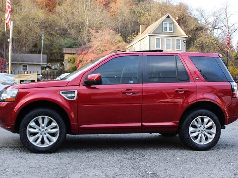 Used 2014 Land Rover LR2 HSE image 4