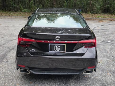 Used 2022 Toyota Avalon XLE FWD image 3