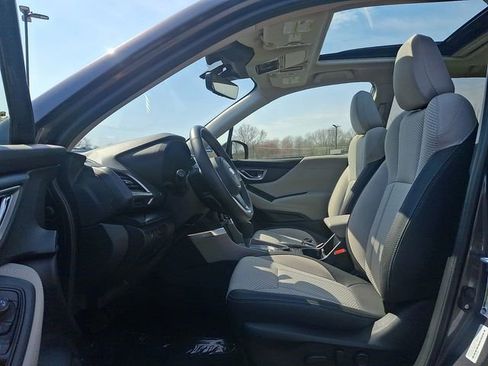 Used 2024 Subaru Forester Premium image 14