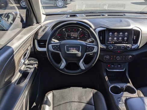 Used 2021 GMC Terrain SLT image 18