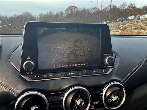 Used 2021 Nissan Sentra SV image 19