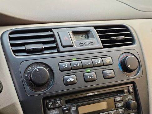 Used 2001 Honda Accord LX image 24