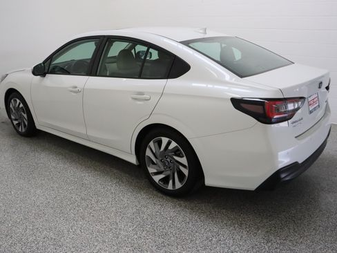 Used 2025 Subaru Legacy Limited AWD/4WD image 9