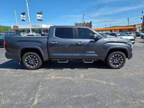 Used 2024 Toyota Tundra Limited AWD/4WD image 8