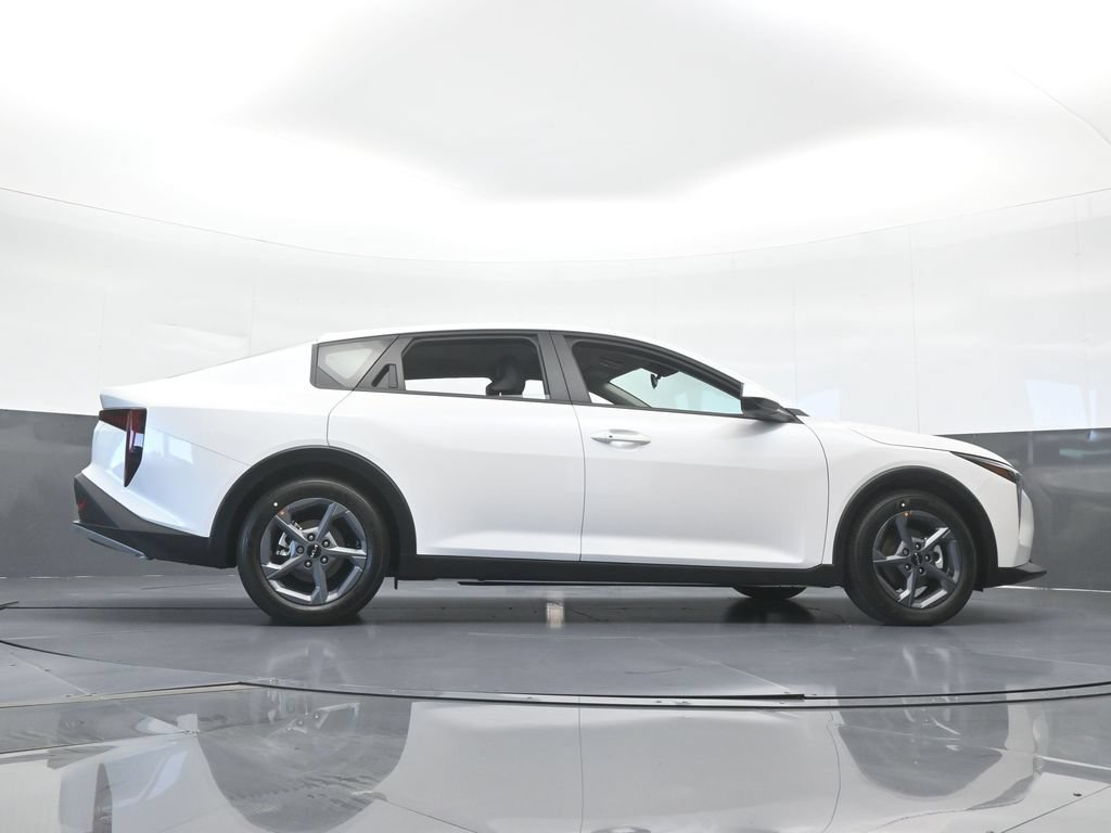 Used 2026 Kia K4 FWD image 60