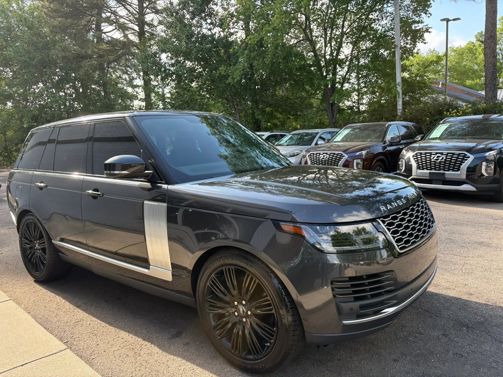 Used 2020 Land Rover Range Rover HSE AWD/4WD image 3