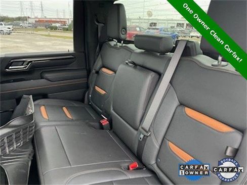 Used 2025 GMC Sierra 2500 AT4 image 6