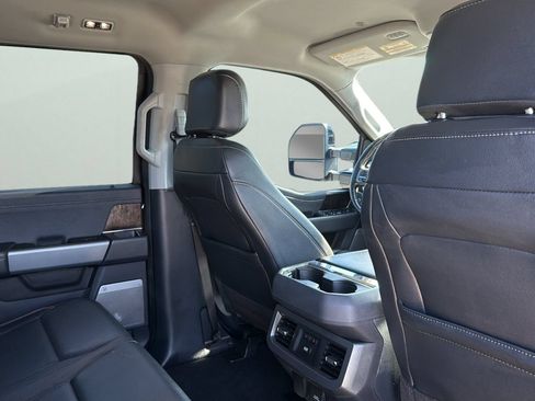 Used 2023 Ford F250 Lariat w/ Sport Appearance Package AWD/4WD image 25