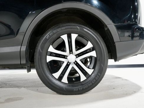 Used 2017 Toyota RAV4 LE image 30