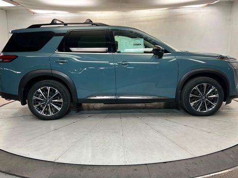 New 2026 Nissan Pathfinder Platinum AWD/4WD image 6